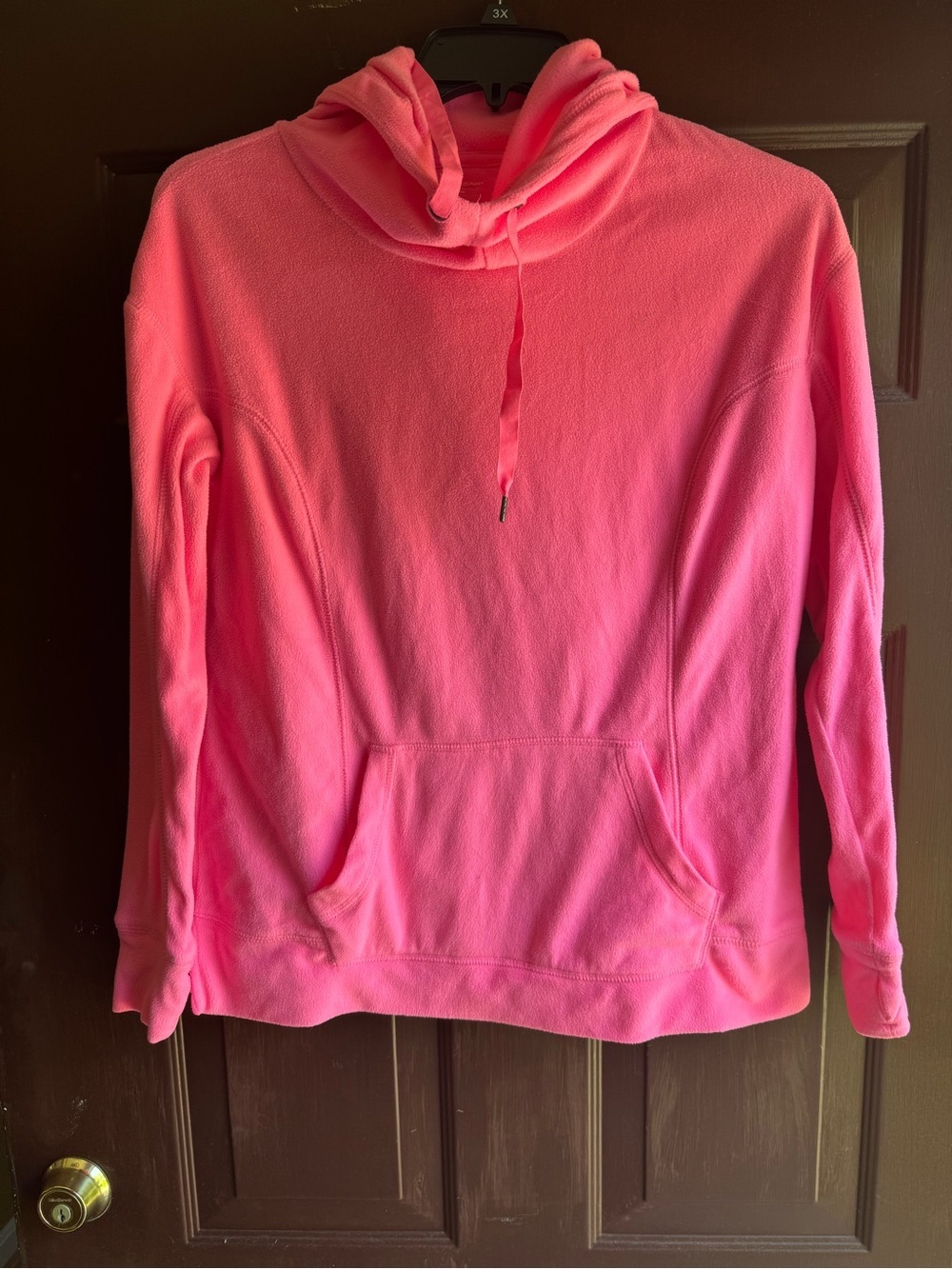 Tek Gear Pink Hoodie Size Medium
Thumb Slots, Front Pocket and Side Vents